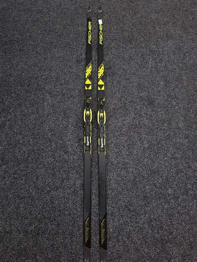 Bazárové běžecké lyže Fischer Twin Skin Carbon