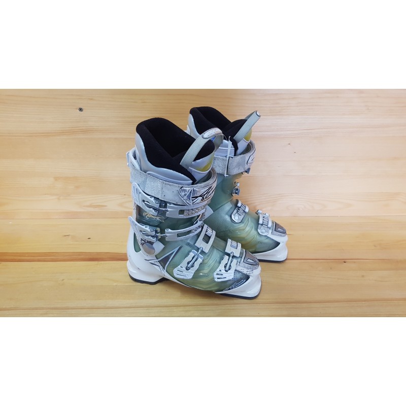 Ježdené lyžařské boty ATOMIC Hawx Plus